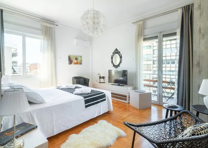 Modern Apartment in City Centre near Acropolis